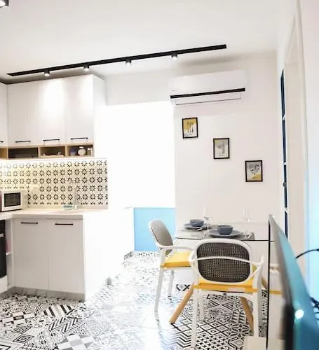 Matisse No11 - One Bedroom Center With Parking דירה טיראנה