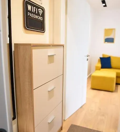 Matisse No11 - One Bedroom Center With Parking Appartamento Tirana