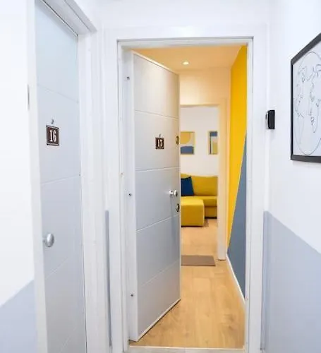 Matisse No11 - One Bedroom Center With Parking דירה *