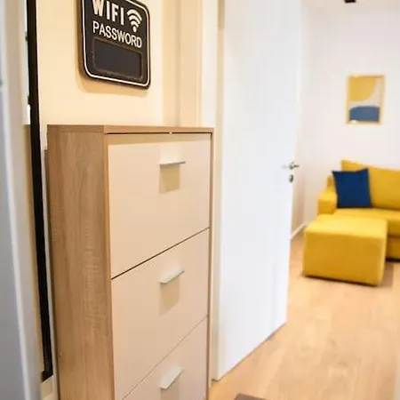 Matisse No11 - One Bedroom Center Appartement Tirana