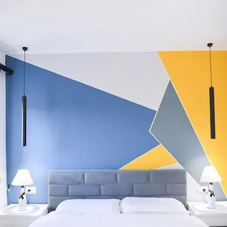 Matisse No11 - One Bedroom Center Tirana