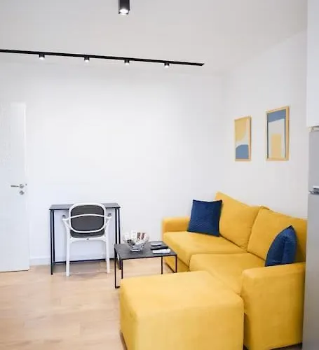 Matisse No11 - One Bedroom Center With Parking ティラナ